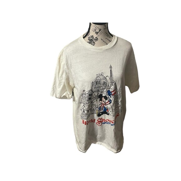Disney World Showcase Epcot Center T-Shirt Disney Character 1982 Sz Large RARE - Picture 1 of 15